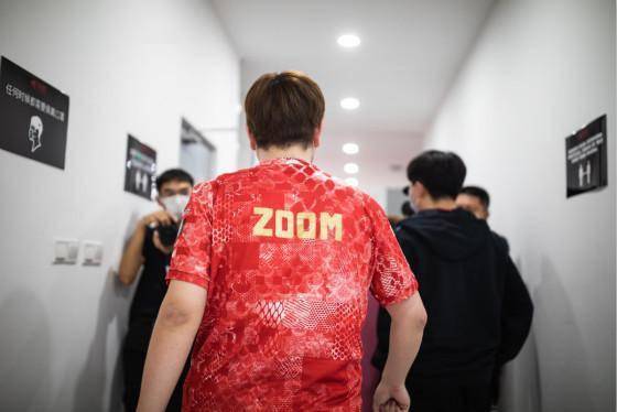 RGE翻盘PSG，Doinb绝境逆转