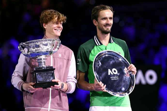 法网轻取澳网，梅德韦杰夫扛起全队