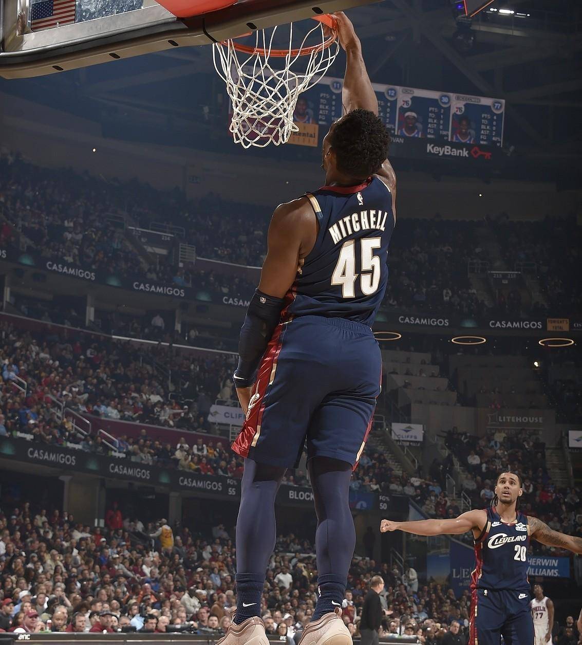 步行者轻取76人，德罗赞点燃赛场